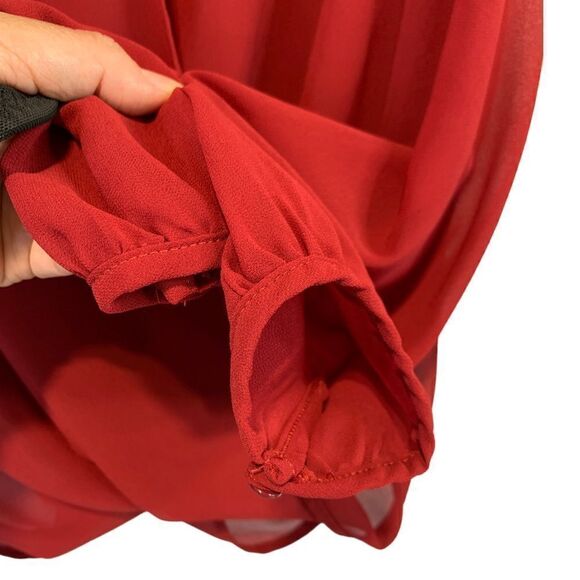 Laura Red Crossover Top - Picture 3 of 9